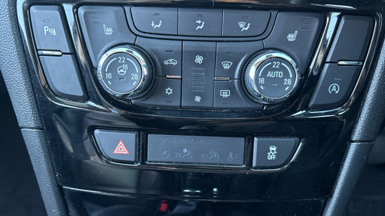 Vauxhall Mokka X 1.6i Elite 5dr Petrol Hatchback